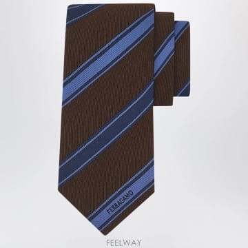 Ferragamo 26SS ����䷹ ��󰡸� ���� �׸� Regimental Jacquard Ÿ�� 0789285SIFV TP526SS ����䷹ ��󰡸� ���� �׸� Regimental Jacquard
