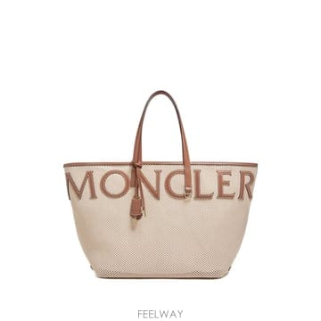 Moncler 26SS Moncler ��Ʈ �� with ���� inserts L109B5D00007M8644035 TP57426SS Moncler ��Ʈ �� with ���� inserts L109B5D00007M86