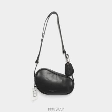 WOOYOUNGMI �쿵�� 26FW �ΰ� ���� ���� ������ W263BA07673B�쿵�� 26FW �ΰ� ���� ���� ������ W263BA07673B