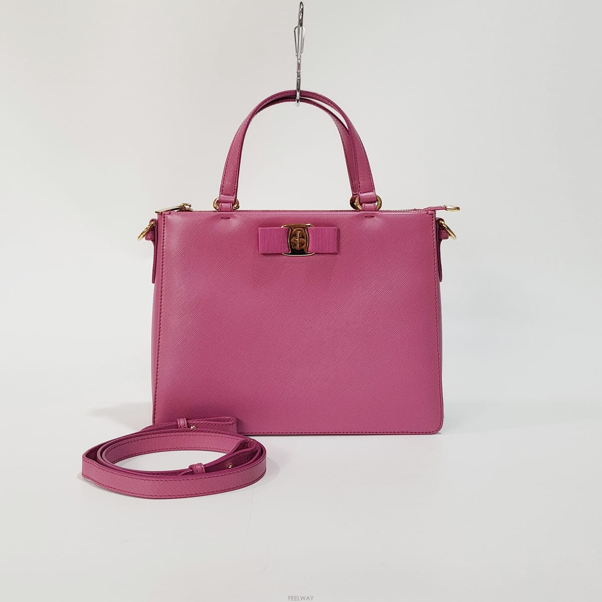 Ferragamo ��󰡸� Ʈ���̽� ��Ʈ �� ����� 21-E298��󰡸� Ʈ���̽� ��Ʈ �� ����� 21-E298