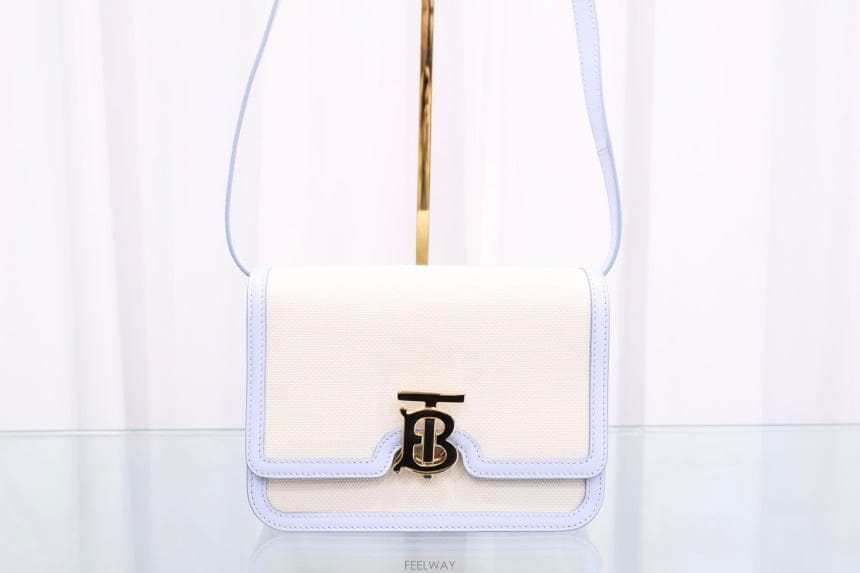 Burberry ������ ĵ���� TB ũ�ν� ����� 80306651������ ĵ���� TB ũ�ν� ����� 80306651