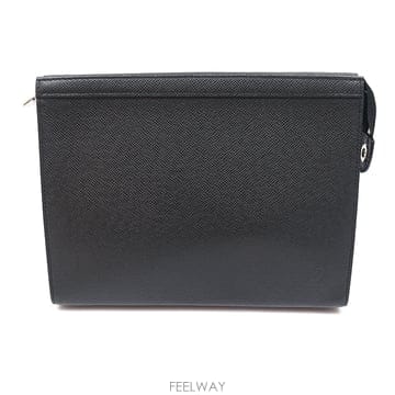 Louis Vuitton(루이비통) M30547 블랙 타이가 레더 포쉐트 보야주 MM 클러치