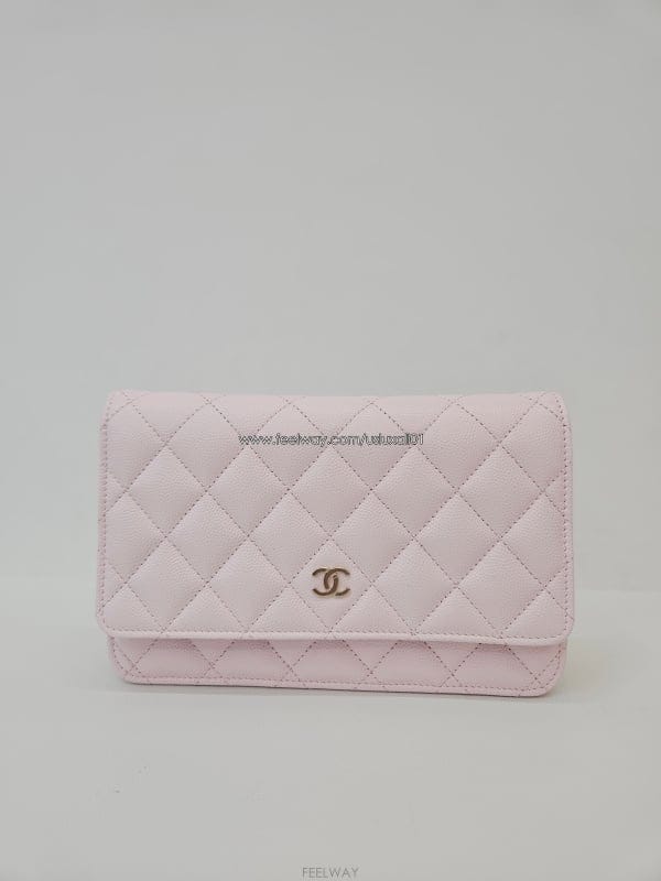 CHANEL [�߰���ǰ ������ �����]���� Ŭ���� ĳ��� WOC ü�� ���� ũ�ν��� ����Ĩ �̻�� AP0250[�߰���ǰ ������ �����]���� Ŭ���� ĳ��� WOC ü�� ��