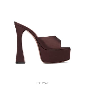 | Other Brand | 26 FW Amina Muaddi ���� �޸��� ������ 140 �� ���� 262415F12501226 FW Amina Muaddi ���� �޸��� ������ 140 �� ���� 26