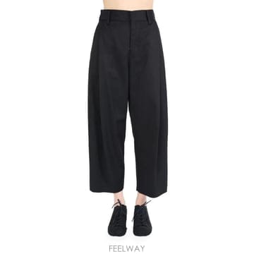 | Other Brand | 26 FW Uma Wang pleat detailing cropped trousers UP3008 TP45726 FW Uma Wang pleat detailing cropped trousers UP3008