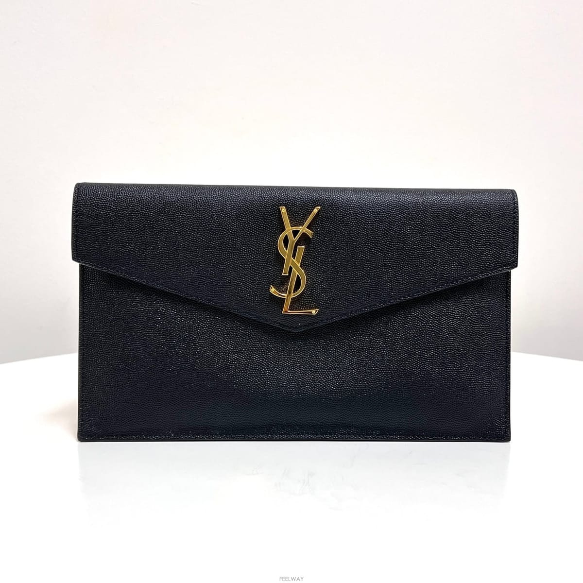 Saint Laurent ���ζ� ��Ÿ�� Ŭ��ġ�� ���� (565739)���ζ� ��Ÿ�� Ŭ��ġ�� ���� (565739)