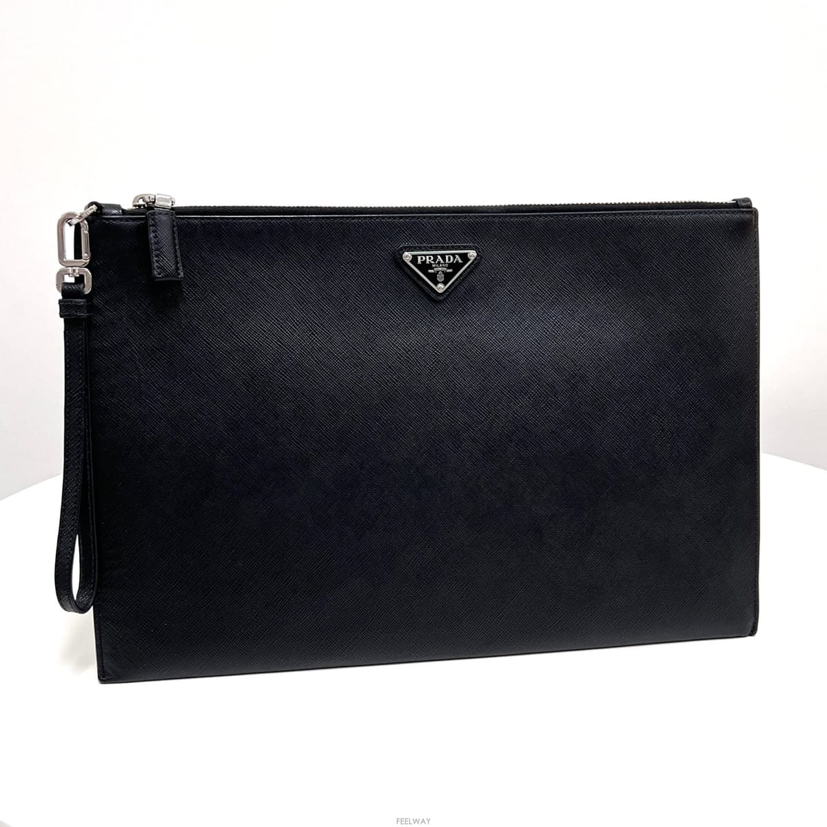 PRADA ����� ���ǾƳ� �ﰢ�ΰ� ��Ʈ�� Ŭ��ġ�� ���� (2NH001)����� ���ǾƳ� �ﰢ�ΰ� ��Ʈ�� Ŭ��ġ�� ���� (2NH001)