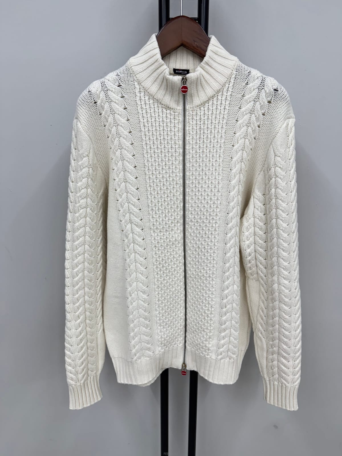 Kiton (���� ���Ϲ߼�) Ű�� ĳ�ù̾� ���̺� ����(���� ���Ϲ߼�) Ű�� ĳ�ù̾� ���̺� ����