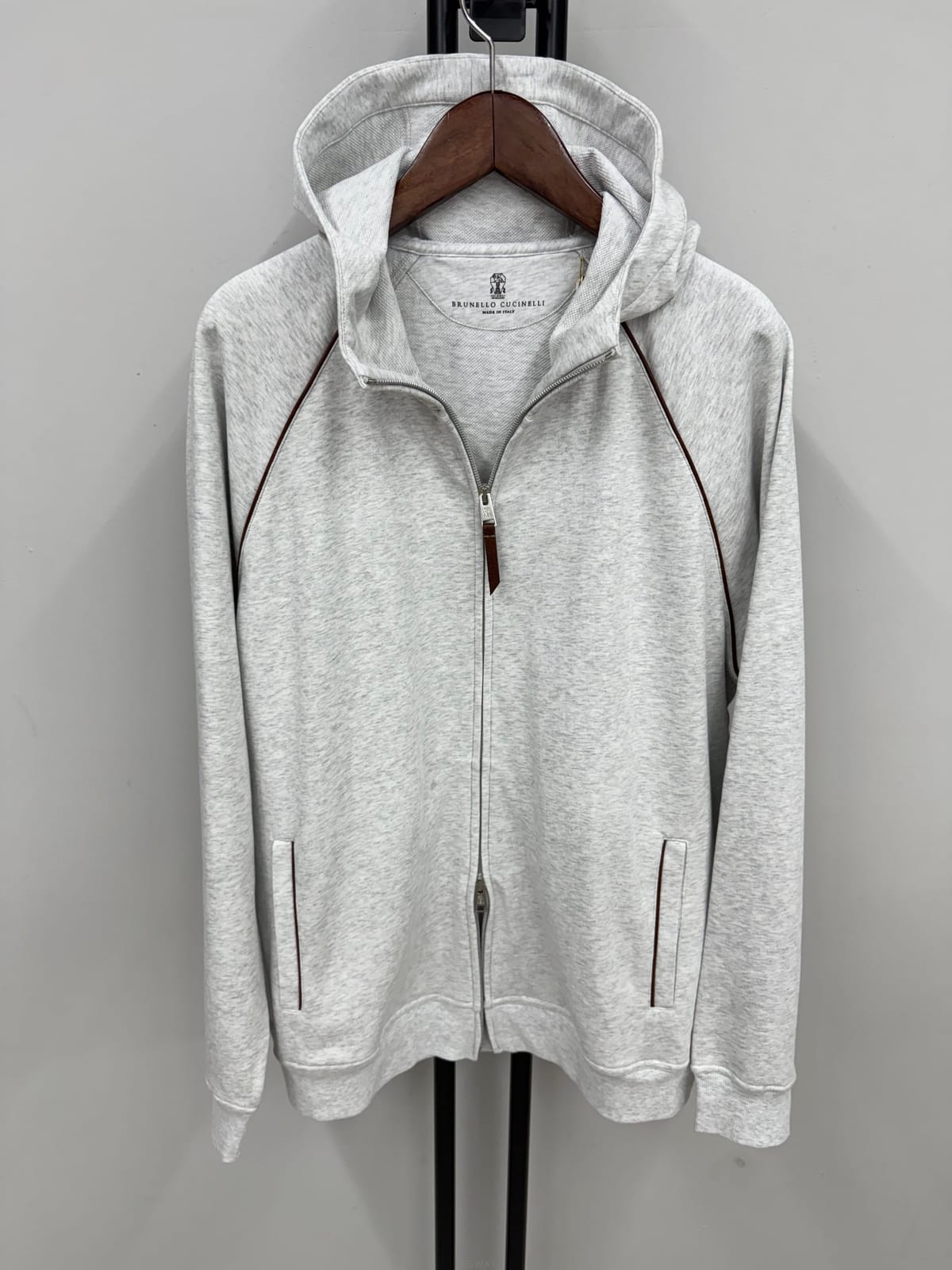 Brunello Cucinelli (���� ���Ϲ߼�) ���ڷ���ġ�ڸ� ����� ���� �ĵ� Ʈ���̴� �¾�(���� ���Ϲ߼�) ���ڷ���ġ�ڸ� ����� ���� �ĵ� Ʈ��
