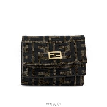 FENDI �δ��� FENDI ��� ���� �����δ��� FENDI ��� ���� ����