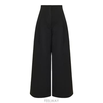 Jacquemus �δ��� JACQUEMUS ��ũ���� ���� ���Ϸ��� �����δ��� JACQUEMUS ��ũ���� ���� ���Ϸ��� ����