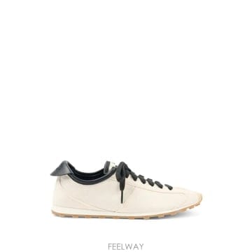 Jacquemus �δ��� JACQUEMUS ��ũ���� ���̺��� ����Ŀ���δ��� JACQUEMUS ��ũ���� ���̺��� ����Ŀ��