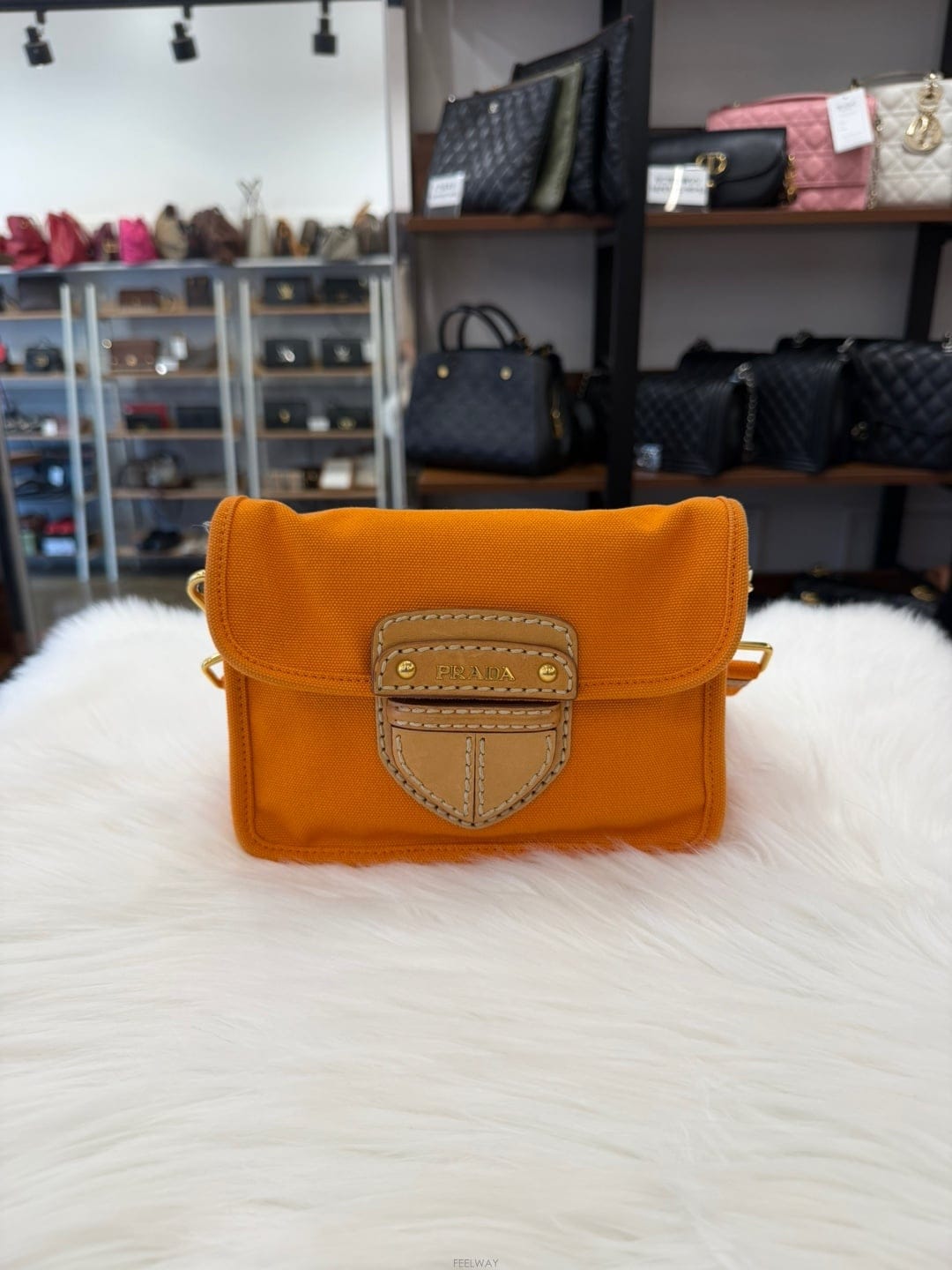PRADA [�ٿ� ������] ����� �̴� ũ�ν��� ������(BT0785)���� A[�ٿ� ������] ����� �̴� ũ�ν��� ������(BT0785)���� 