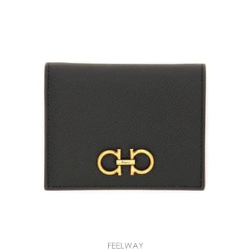 Ferragamo 26FW ����䷹ ��󰡸� ��ġ�� ������ 726512 22D780001 BLACK26FW ����䷹ ��󰡸� ��ġ�� ������ 726512 22D780001 