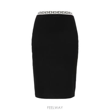 Versace 26FW ������ü ��ĿƮ 1025774 1A183571B000 BLACK26FW ������ü ��ĿƮ 1025774 1A183571B000 BLACK