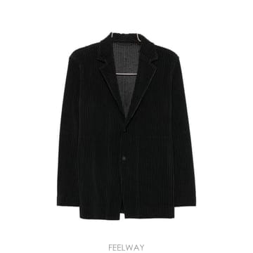 Issey Miyake 26FW �ȹ� �ø��� �̼��� �̾��� ���� HP68JD501 15 BLACK26FW �ȹ� �ø��� �̼��� �̾��� ���� HP68JD501 15 BLACK
