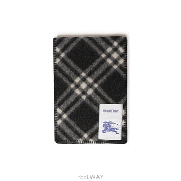 Burberry 26FW ������ ���÷� ��ī�� 8114301 A1189 BLACK26FW ������ ���÷� ��ī�� 8114301 A1189 BLACK
