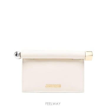 Jacquemus 26FW ��ũ���� ���� BAW00392 AC27L14115 Light ivory26FW ��ũ���� ���� BAW00392 AC27L14115 Light ivory