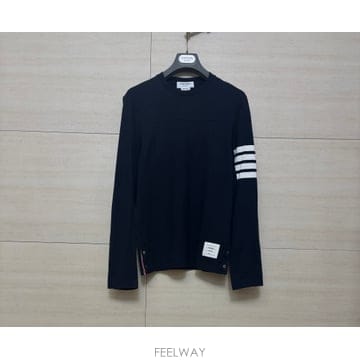 Thom Browne ����� �缱���� �ս����� ���� Ƽ���� ���̺������ �缱���� �ս����� ���� Ƽ���� ���̺�