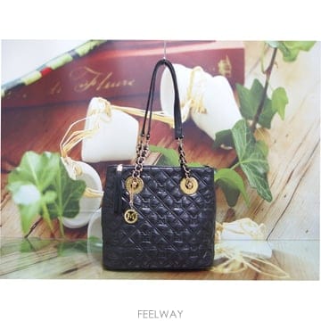Metrocity �������� ��Ʈ�ν�Ƽ ���� ü��ȥ�� ����� ���� ��ǰ �߰����� 62108�������� ��Ʈ�ν�Ƽ ���� ü��ȥ�� ����� ���� ��ǰ ��