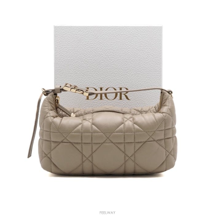 DIOR ��� S5554OMIG ������ Ʈ���� �븶�� �̵�� �Ŀ�ġ ��Ʈ�� �����aa67000��� S5554OMIG ������ Ʈ���� �븶�� �̵�� �Ŀ�ġ ��Ʈ