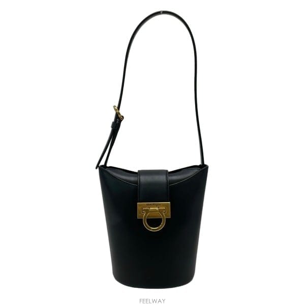 Ferragamo ��󰡸� ��ġ�� �̴� ��� ������󰡸� ��ġ�� �̴� ��� ����