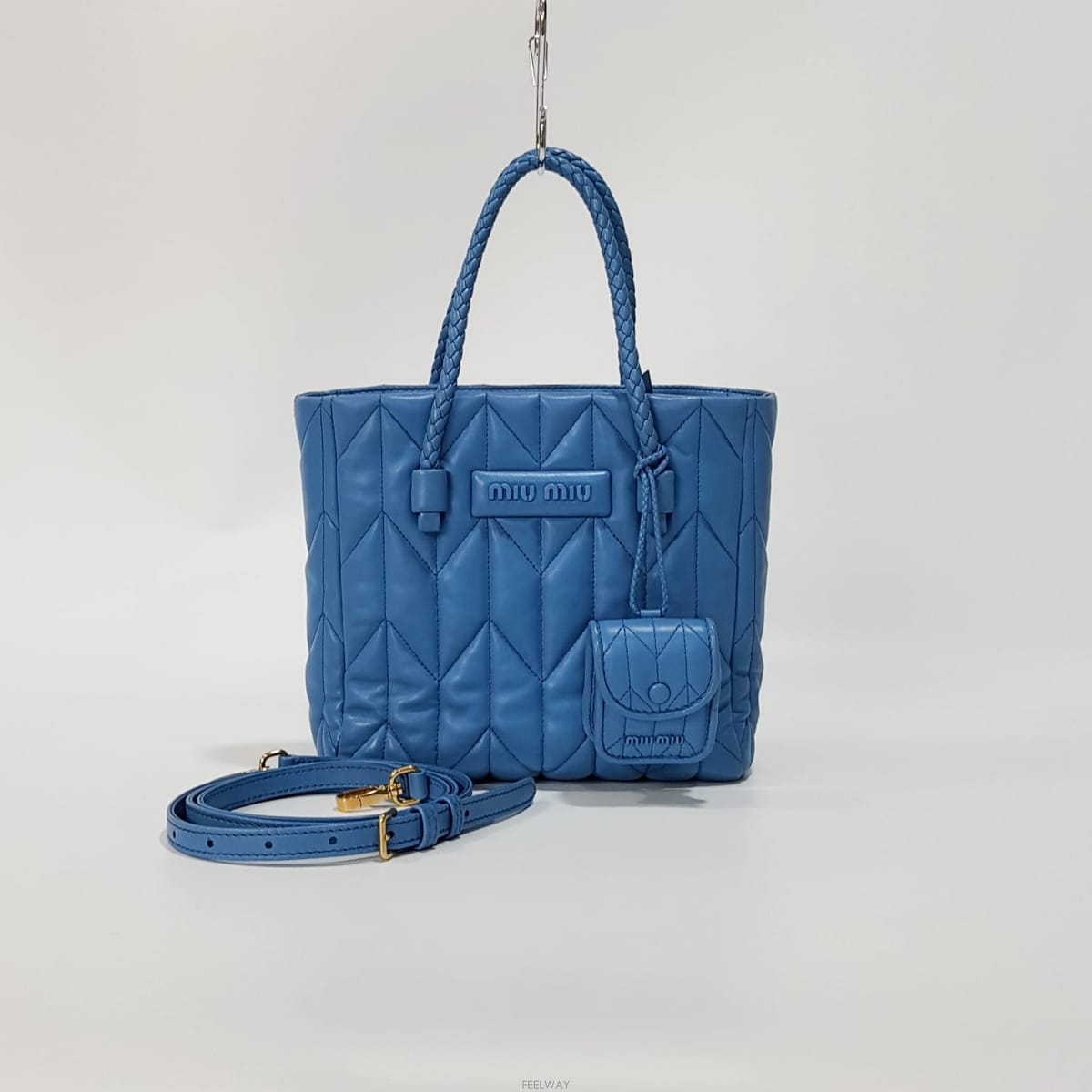 Miu Miu �̿�̿� ���� ��Ƽ�� ������ ��Ʈ��̿�̿� ���� ��Ƽ�� ������ ��Ʈ��