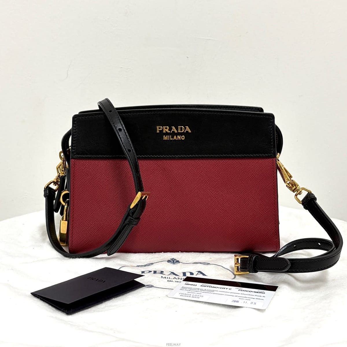PRADA ����� ���ǾƳ� ��Ƽ ����� & ũ�ν��� (1BH043)����� ���ǾƳ� ��Ƽ ����� & ũ�ν��� (1BH043)