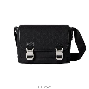GUCCI 26SS ���� GG ĵ���� ���� ũ�ν��� 854745 FAE8V 100026SS ���� GG ĵ���� ���� ũ�ν��� 854745 FAE8V 1000