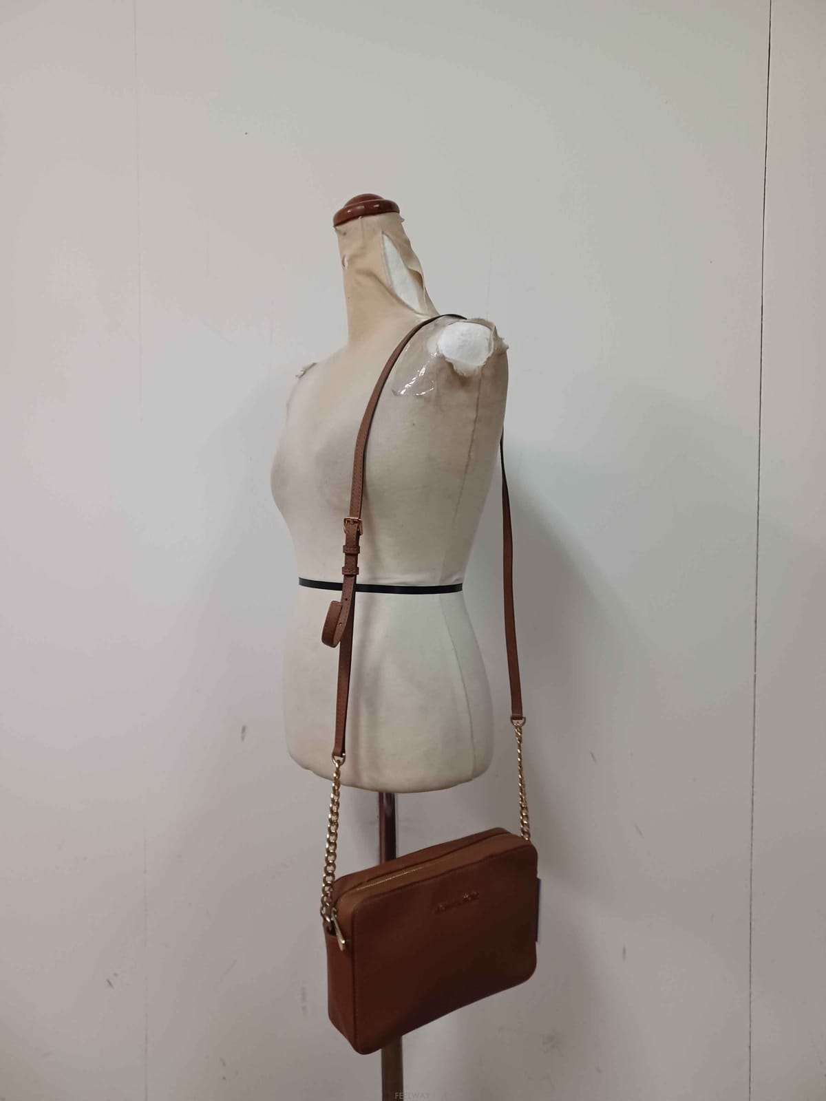Michael Kors ��ȫ����/B-10904/����Ŭ �ھ ��ǰ ������ ���� ũ�ν����ȫ����/B-10904/����Ŭ �ھ ��ǰ ������ ���� ũ�ν�