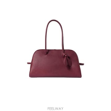 Jacquemus �δ��� JACQUEMUS ��ũ���� ���� ��Ʈ���δ��� JACQUEMUS ��ũ���� ���� ��Ʈ��