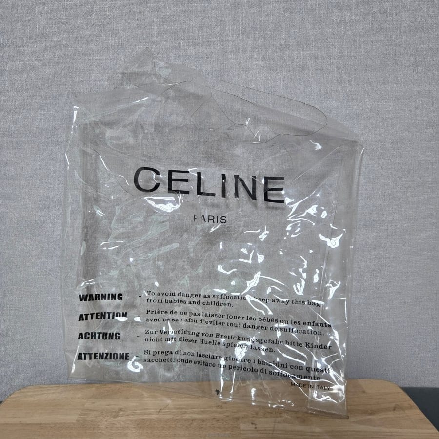 CELINE ������ ��ġ�� ���� ��Ʈ�� Ŭ����� ����-521������ ��ġ�� ���� ��Ʈ�� Ŭ����� ����-521