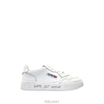 26FW 오트리 메달리스트 로우 스니커즈 AULM ML08 WHITE