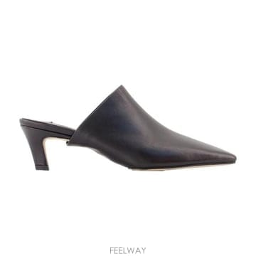 Toteme 26FW ���� �� ������ 264 WAS0364 LE0231 001 black26FW ���� �� ������ 264 WAS0364 LE0231 001 black