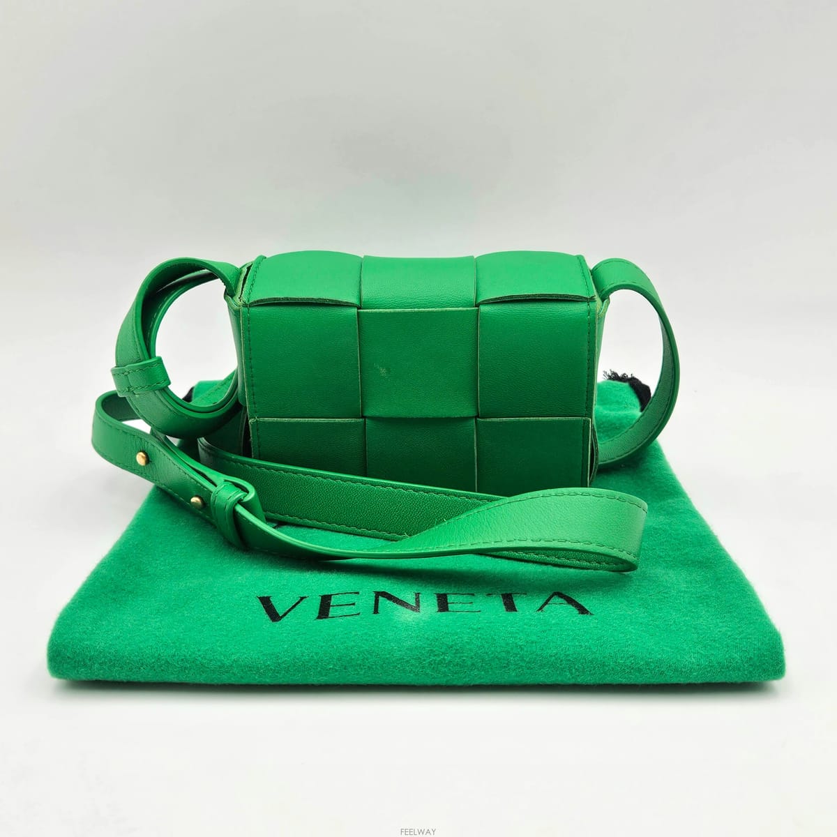Bottega Veneta ���װ�����Ÿ ���� �̴� ī��Ʈ�麸�װ�����Ÿ ���� �̴� ī��Ʈ��