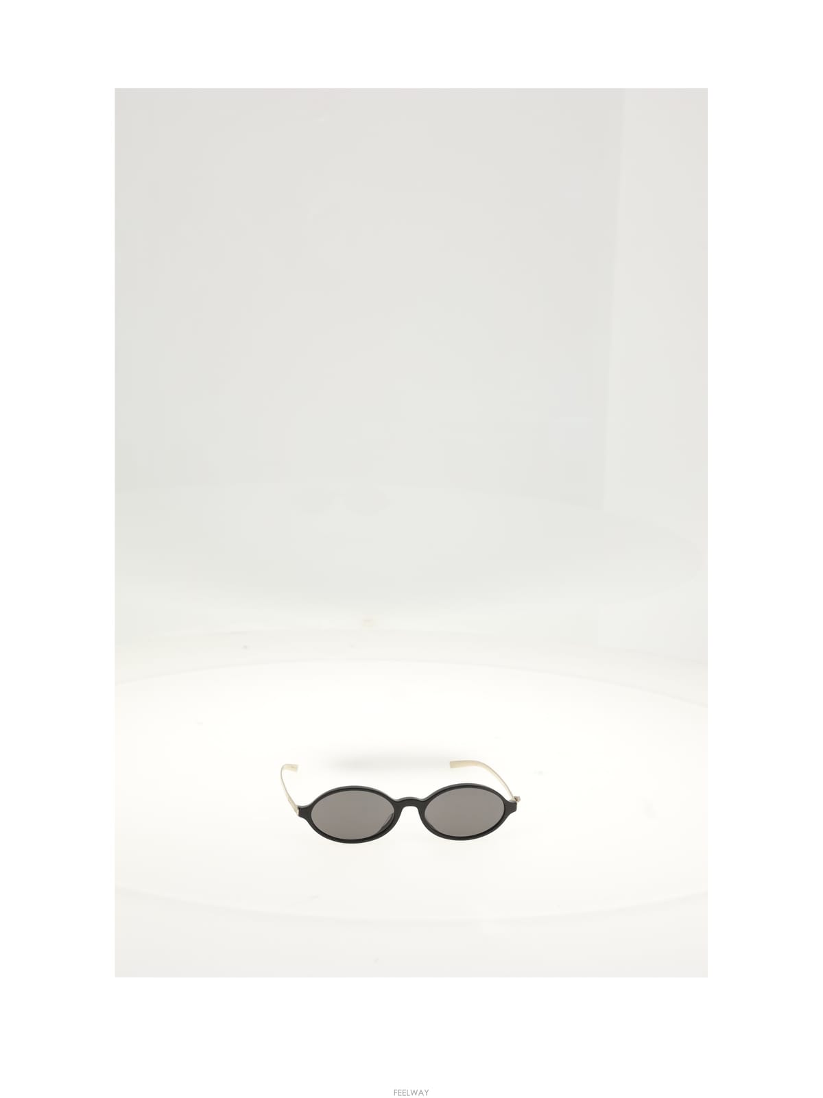 DIOR [B1] ũ������ ��� DBOWR2IXR ���۶� ���۷��� �Ȱ� �۷��� ���� DBOWR2IXR10A0[B1] ũ������ ��� DBOWR2IXR ���۶� ���۷��� �Ȱ� ��