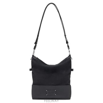 Maison Margiela 26FW �������������� 5AC ȣ�� ���� ũ�ν��� SB1WG0088 P8833 T801326FW �������������� 5AC ȣ�� ���� ũ�ν��� SB1WG0088 P