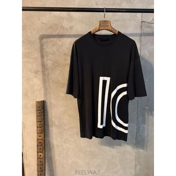디젤 블랙골드 티셔츠 100