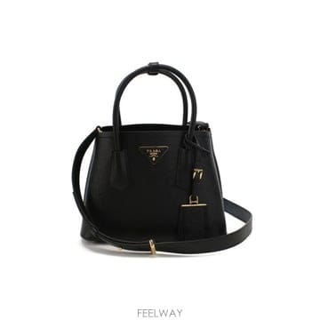 프라다 26FW 삼각 로고 사피아노 두블레 토트&숄더백 블랙 1BG443 2A4A F0002