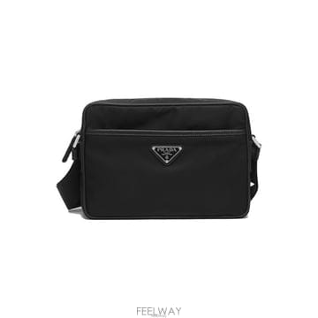 PRADA ����� 26FW �ﰢ�ΰ� �׼��� ũ�ν��� ���� 2VH048 2DMH F0002����� 26FW �ﰢ�ΰ� �׼��� ũ�ν��� ���� 2VH048 2DMH 