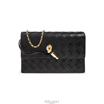 Bottega Veneta ���װ�����Ÿ 26FW �ȵ�Ƹ� ü�� �Ŀ�ġ�� ���� 844107 VCPP2 1019���װ�����Ÿ 26FW �ȵ�Ƹ� ü�� �Ŀ�ġ�� ���� 844107 V