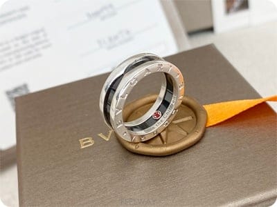 BVLGARI �Ұ��� ���̺��ĥ�己 ���� 54ȣ ���и� �ǹ�(Ǯ��)�Ұ��� ���̺��ĥ�己 ���� 54ȣ ���и� �ǹ�(Ǯ��)