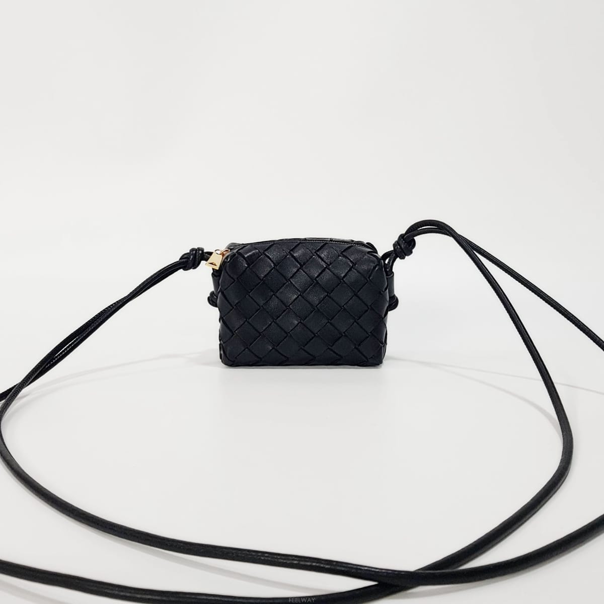 Bottega Veneta ���װ�����Ÿ ĵ�� ���� ũ�ν��� 730832���װ�����Ÿ ĵ�� ���� ũ�ν��� 730832
