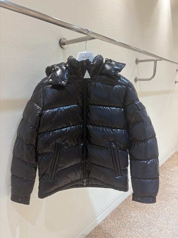 Moncler 26FW ��Ŭ���� ���� �ĵ� �ٿ� ���� L2 091 1A53600 68950 99926FW ��Ŭ���� ���� �ĵ� �ٿ� ���� L2 091 1A53600 68950
