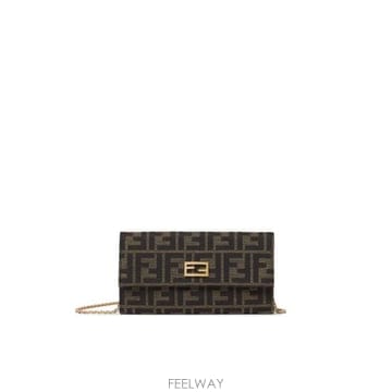 FENDI 26FW ��� ���� 8M0596 B1JYF0VAT BROWN26FW ��� ���� 8M0596 B1JYF0VAT BROWN