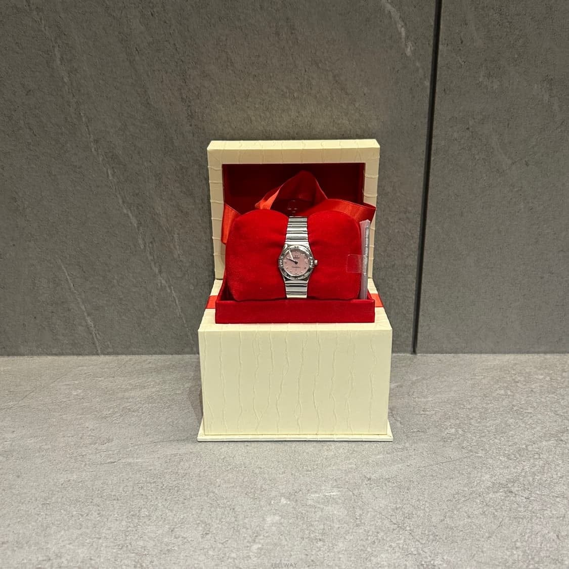 OMEGA ���ް� �����ڷ��̼� ��ũ ���̾� �ð���ް� �����ڷ��̼� ��ũ ���̾� �ð�