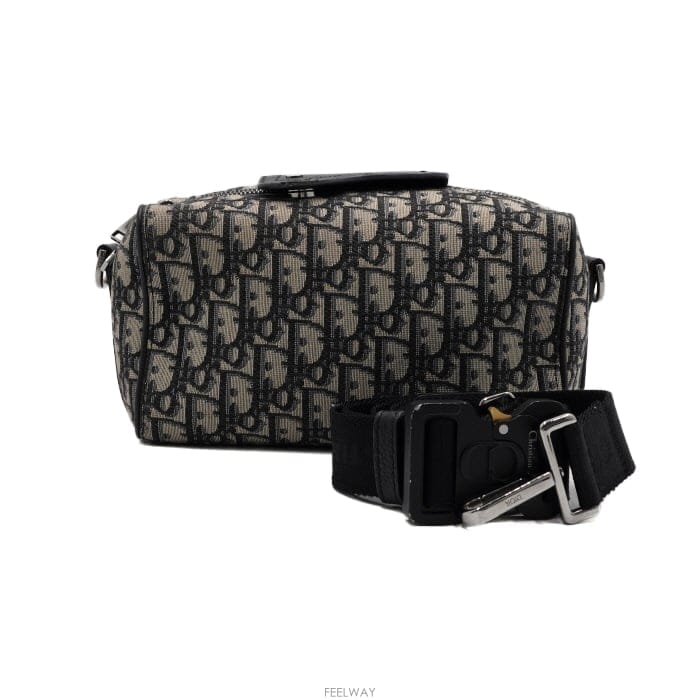 DIOR ��� 1ADPO249YKY ������ũ ĵ���� LINGOT ����22 ����� �� ũ�ν���aa67201��� 1ADPO249YKY ������ũ ĵ���� LINGOT ����22 ����� 
