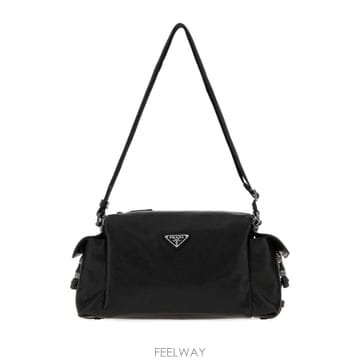 PRADA [X45]����� 2VH2062HE8 F0002 ���� ��Ʈ�� ���۹� ũ�ν��� Black leather Prad[X45]����� 2VH2062HE8 F0002 ���� ��Ʈ�� ���۹� ũ�ν�