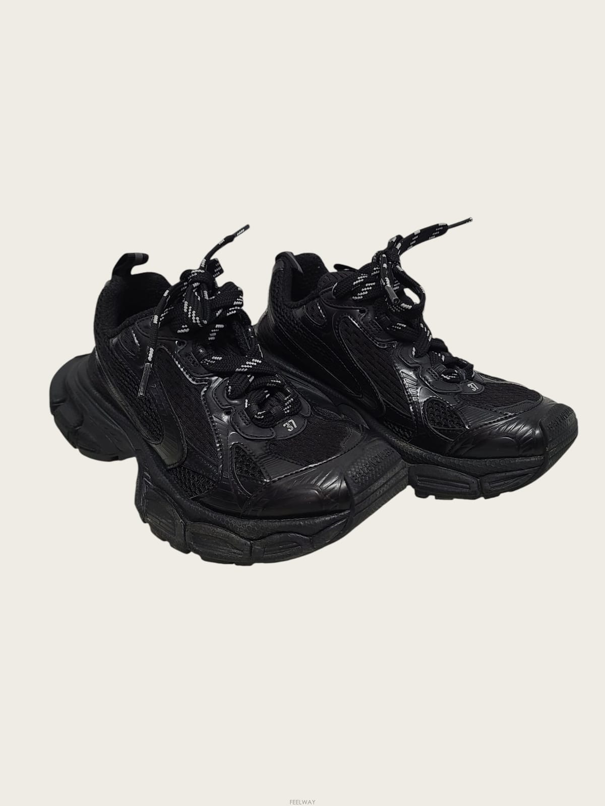 Balenciaga [�߰���ǰ/���̽���] 37 / �߷��þư� ���� 3XL ���� ����Ŀ��[�߰���ǰ/���̽���] 37 / �߷��þư� ���� 3XL ���� ����