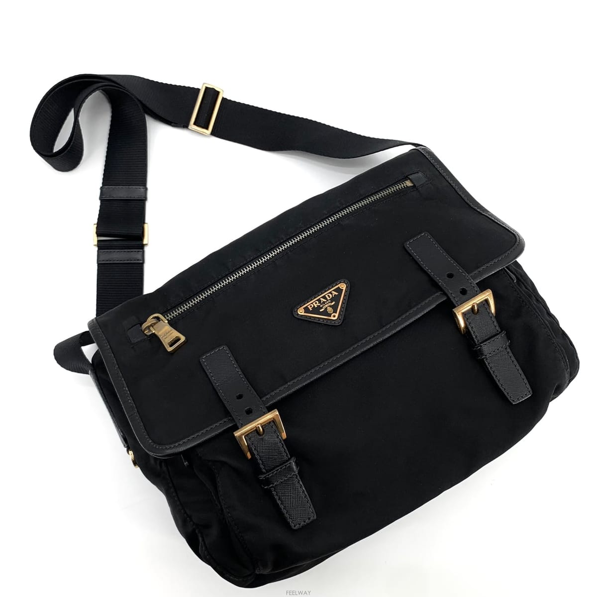 PRADA ����� ���Ϸ� �ﰢ�ΰ� �޽����� ũ�ν�������� ���Ϸ� �ﰢ�ΰ� �޽����� ũ�ν���